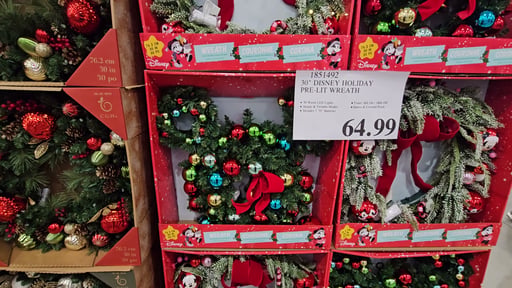 30" Disney Holiday Pre-Lit Wreath