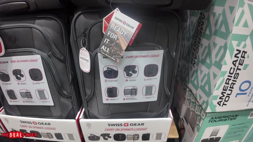 SwissGear SA8239 Softside Carry-On Luggage