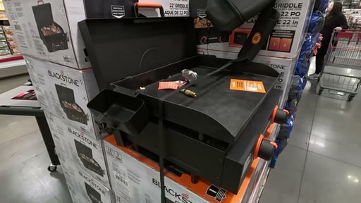 Blackstone 22in Tabletop Griddle w/ Hard Cover