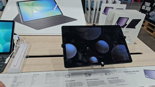 Samsung Gray Tab A9+ 11" 64GB + Book Cover