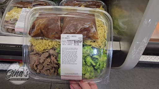 Beef & Broccoli with Noodles (per lb)