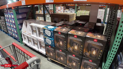 Globe Electric Outdoor Sconce with GFCI Outlet