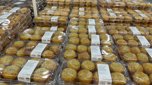Kirkland Signature Almond Poppy Muffin
