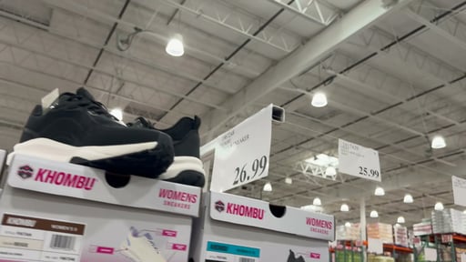 Khombu Women's Sneaker