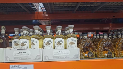 El Tesoro Tequila Anejo