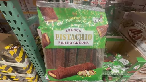 St Michel Pistachio Filled Crêpe 1.32 lb