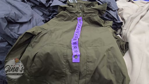 Bernardo Women's Lightweight Rain Jacket