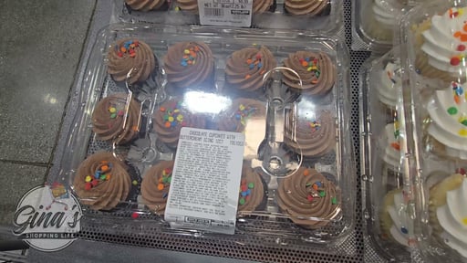 White Cupcakes with White Buttercream 12 Count
