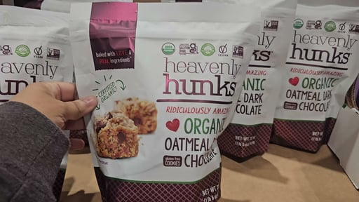 Heavenly Hunks Organic Oatmeal Dark Chocolate Cookies 22 oz