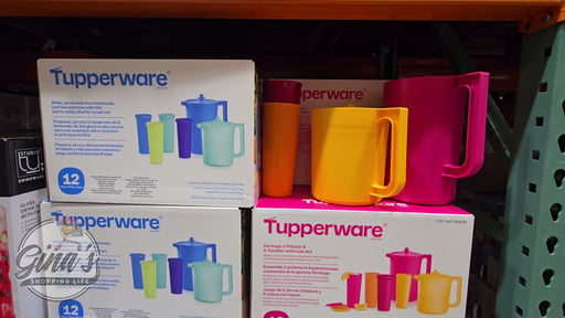 Tupperware Heritage 2-Pitchers & 4-Tumblers with Lids