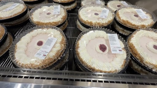 Strawberry Cream Pie, 3 lb 14 oz