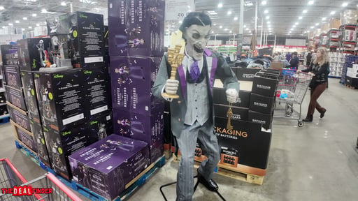 6' Animated Vampire Butler with LED Eyes & Sound