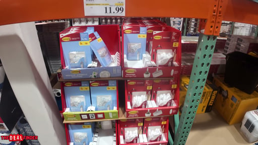 3M Command Hanging Hooks or Strips