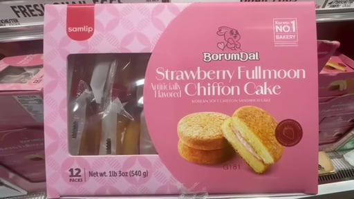 Samlip Strawberry Fullmoon Chiffon Cake 19.04 oz (1.19 lb)