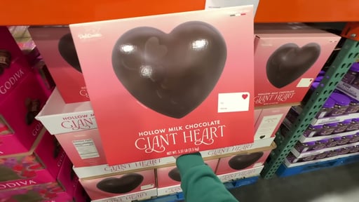 Del Conte Giant Heart 5.5 Pounds