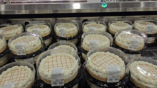 Kirkland Signature Salted Caramel Cheesecake