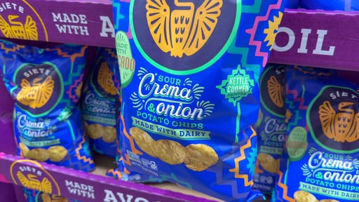 Siete Sour Crema & Onion Potato Chips