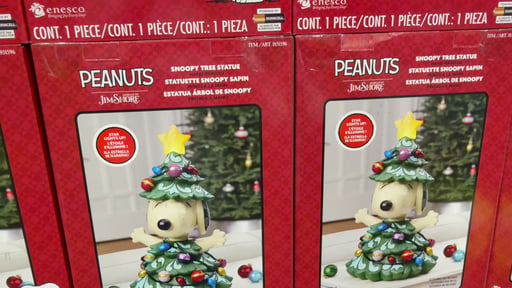 14.7" Snoopy Christmas Tree Figurine by Jim Shore with LED Star
