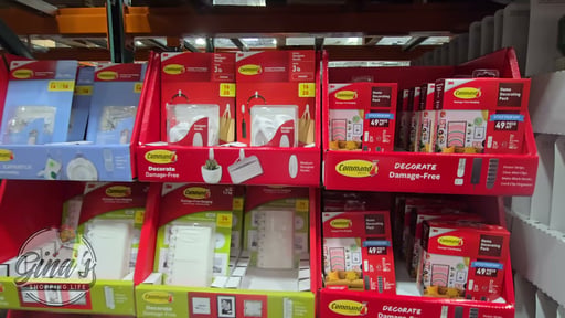 3M Command Hanging Hooks or Strips
