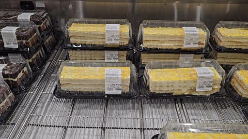 Kirkland Signature Peaches and Cream Bar Cake