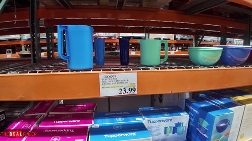 Tupperware Heritage 2-Pitchers & 4-Tumblers with Lids