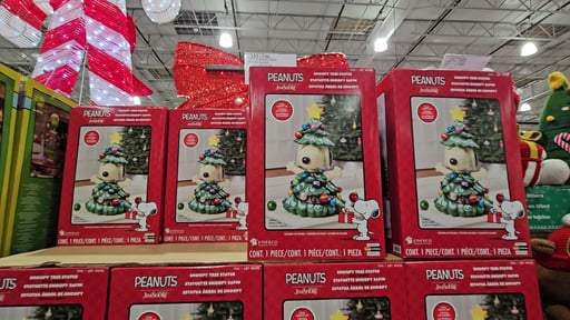 14.7" Snoopy Christmas Tree Figurine by Jim Shore with LED Star