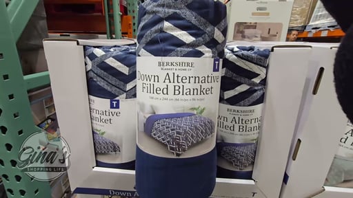 Berkshire Down Alternative Blanket, Twin 66" x 96"