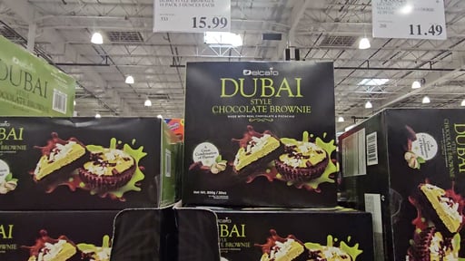 Delcato Dubai Style Brownie Chocolate/Pistachio 10/3 oz