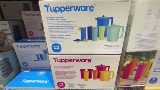 Tupperware Heritage 2-Pitchers & 4-Tumblers with Lids