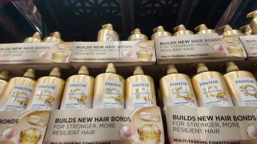 Pantene 10-in-1 Multi-Tasker Shampoo 38.2 fl oz