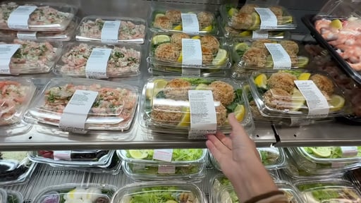 Costco Fresh Prepared Crab Cakes with Lemon Wedges