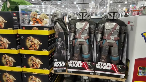 Star Wars: The Mandalorian 30-Inch Big Figs Action Figure