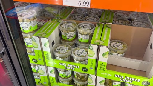 Cleveland Kitchen Dill Pickle Chips 52 Ounce Container