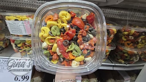Tortellini Pasta Salad with Mozzarella Pearls & Dressing, Per Lb