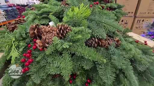 28" Mixed Greens Wreath
