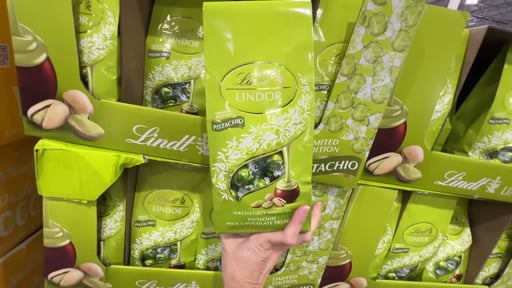 Lindt Lindor Pistachio Truffles 22 oz