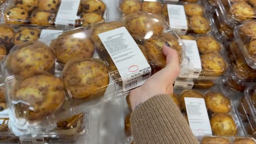 Cinnamon Chip Muffin 8-Count