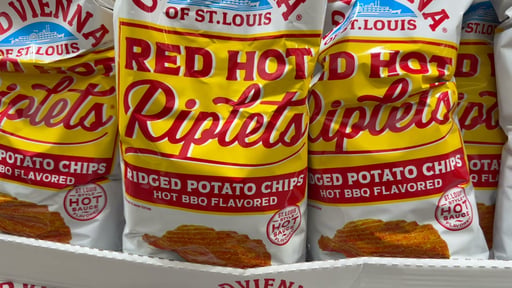 Old Vienna Red Hot Riplets 22 Oz Bag