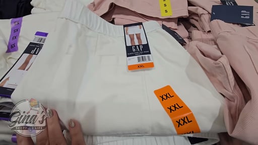 Gap Women's Twill Short