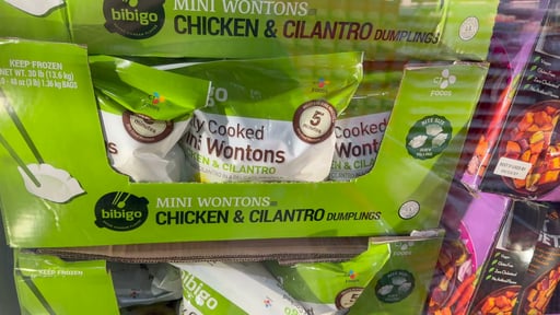 Bibigo Mini Chicken Wontons 48 oz (3 lbs)