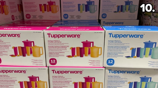 Tupperware Heritage 2-Pitchers & 4-Tumblers with Lids