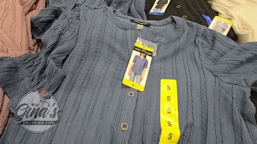 Cable & Gauge Ladies' Button Front Blouse