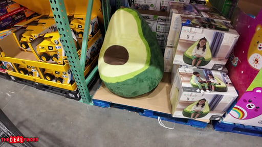 Avocado Lounge Chair