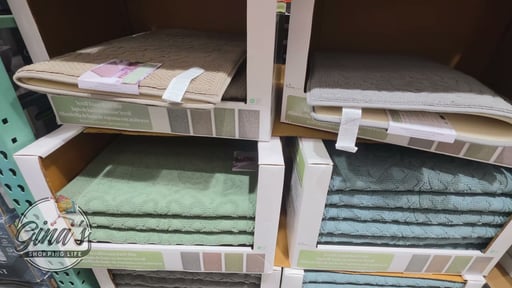 Riviera Home Scroll Memory Foam Bath Mat