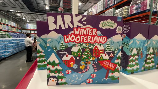 BARK Advent Calendar 8 Pet Toys / 16 Treats