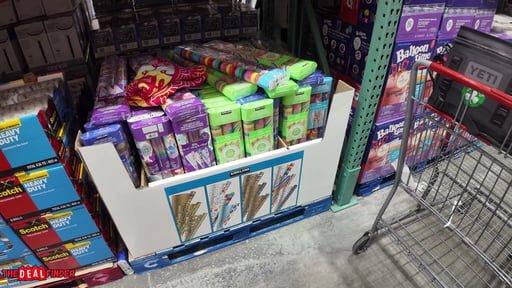 Kirkland Signature Everyday Gift Wrap, 270 Sq. Ft. Total