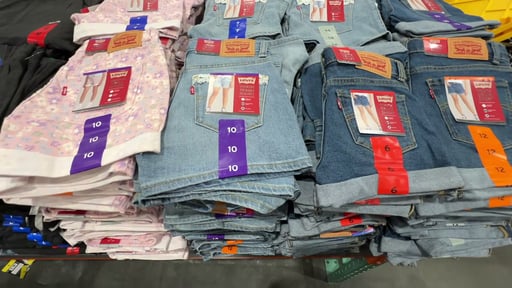 Levi's Youth Shorty Short