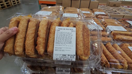Peaches and Cream Pastry, 8 Count