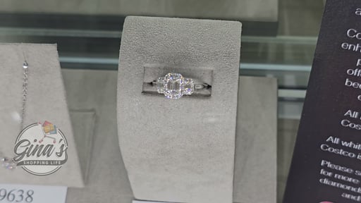 Platinum VS2 G 1.17ctw Emerald & Round Diamond Ring