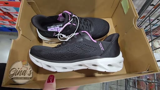 Skechers Women's Glide Step Sneaker